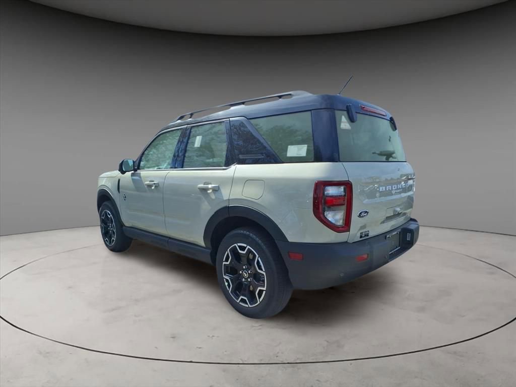 New 2025 Ford Bronco Sport Outer Banks w/ Outer Banks Tech Package+ AWD/4WD image 3