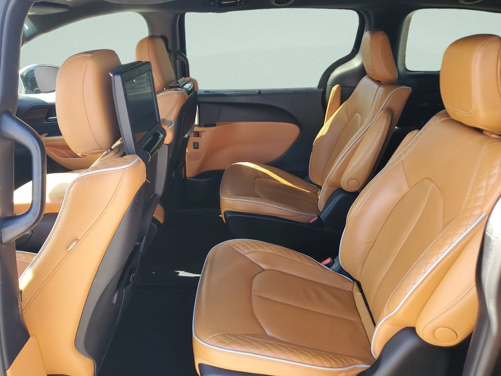Used 2022 Chrysler Pacifica Pinnacle image 18