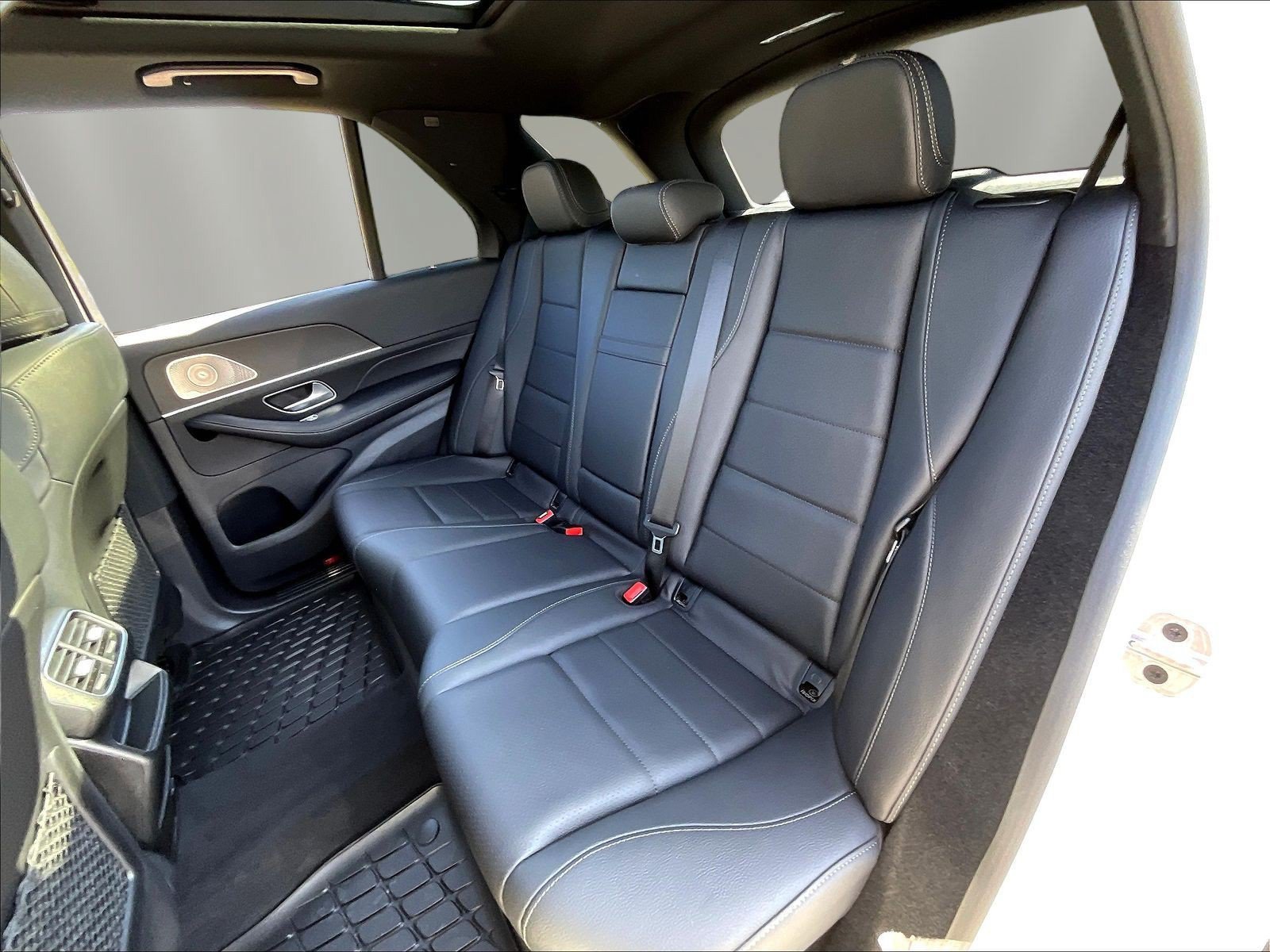 Used 2023 Mercedes-Benz GLE 350 4MATIC image 23