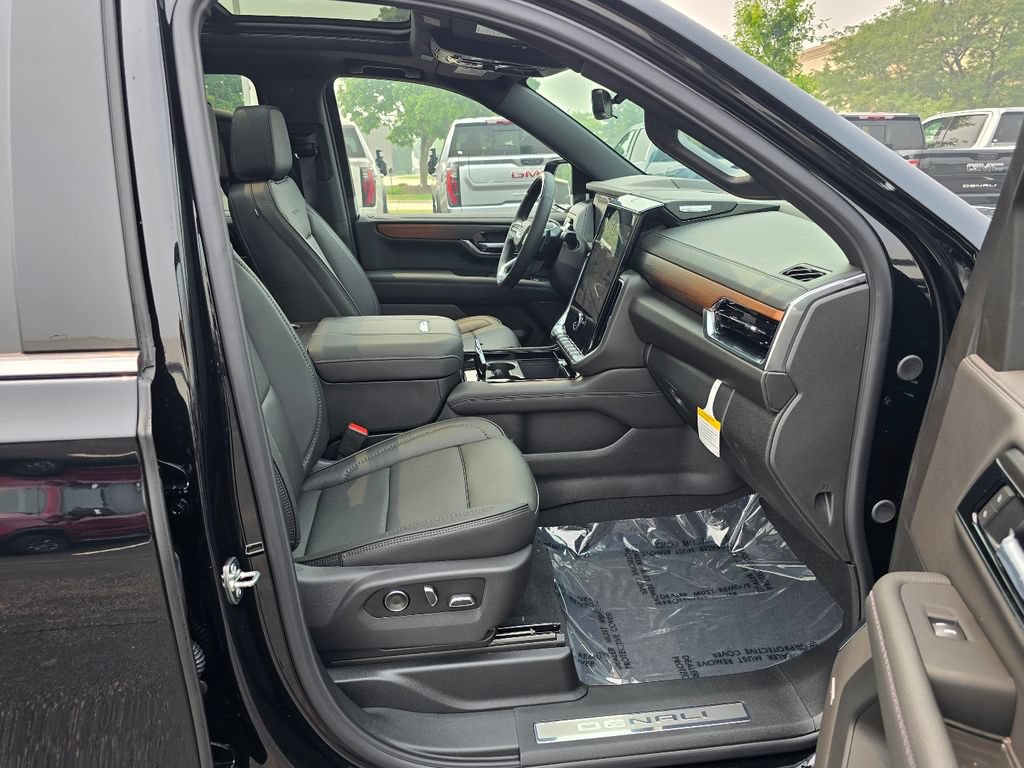 New 2026 GMC Yukon XL Denali w/ Advanced Technology Package AWD/4WD image 30
