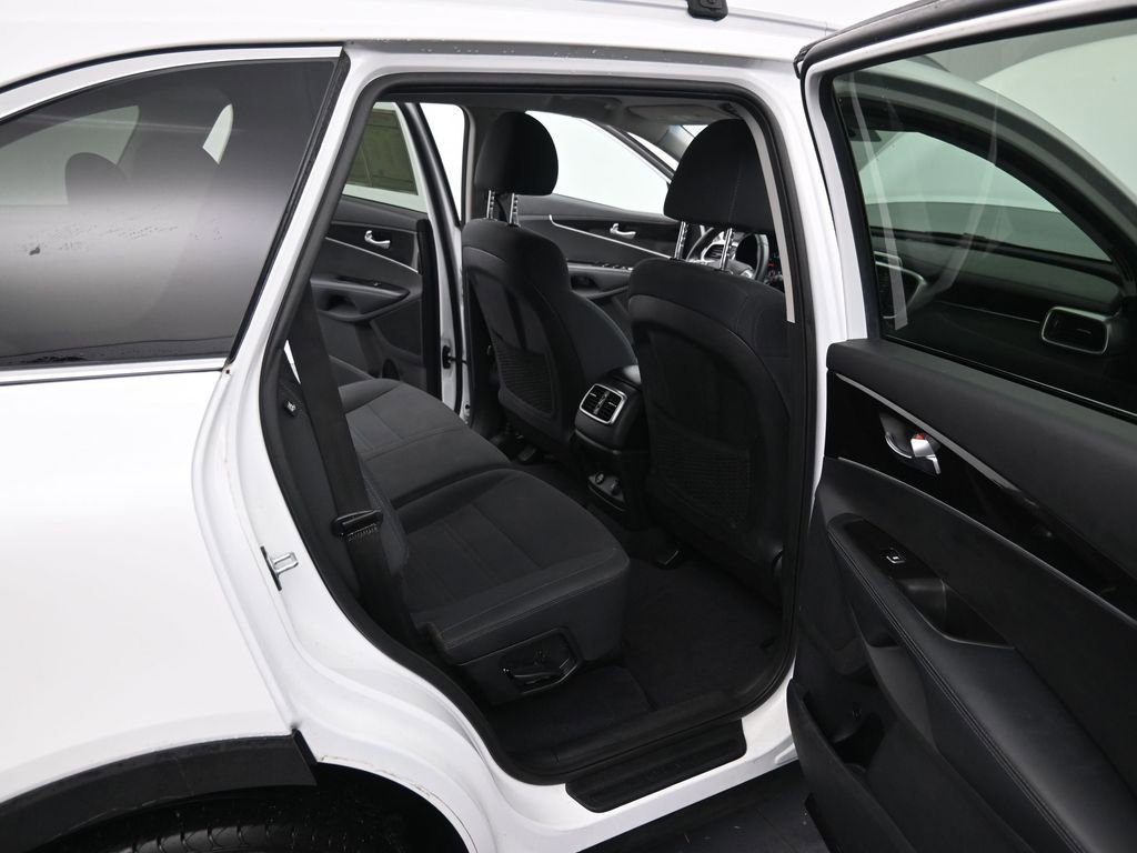 Used 2019 Kia Sorento LX w/ Option Group 020 image 16