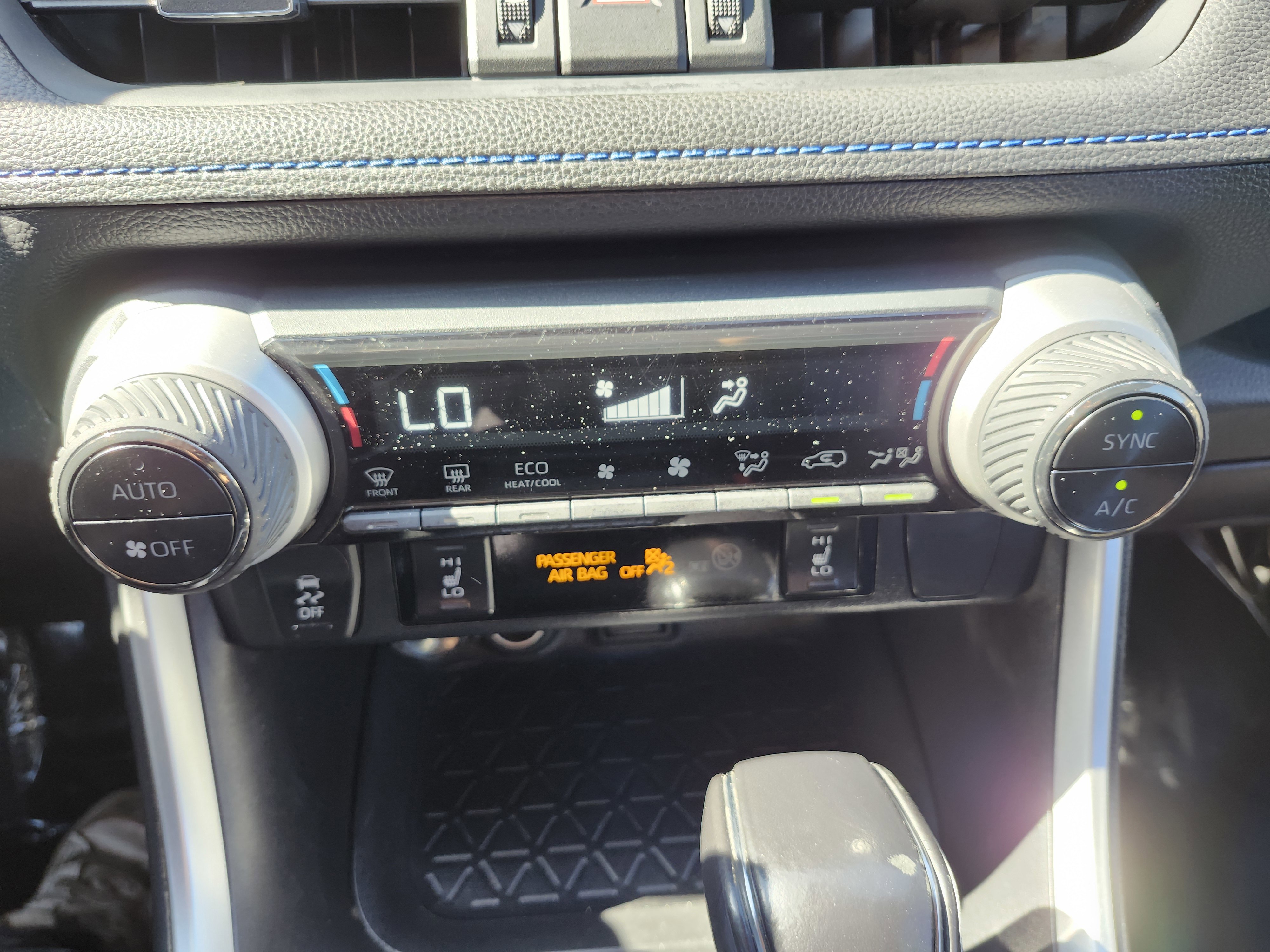 Used 2022 Toyota RAV4 XSE image 33