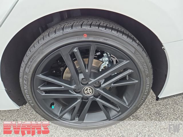 New 2026 Toyota Camry Hybrid w/ Multimedia Upgrade Package image 25
