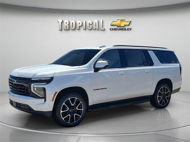 Used 2025 Chevrolet Suburban RST image 1