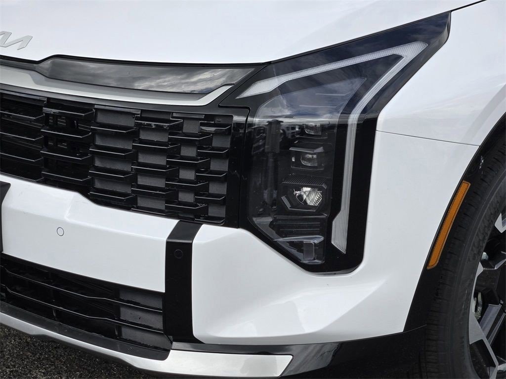 New 2026 Kia Sportage SX image 6