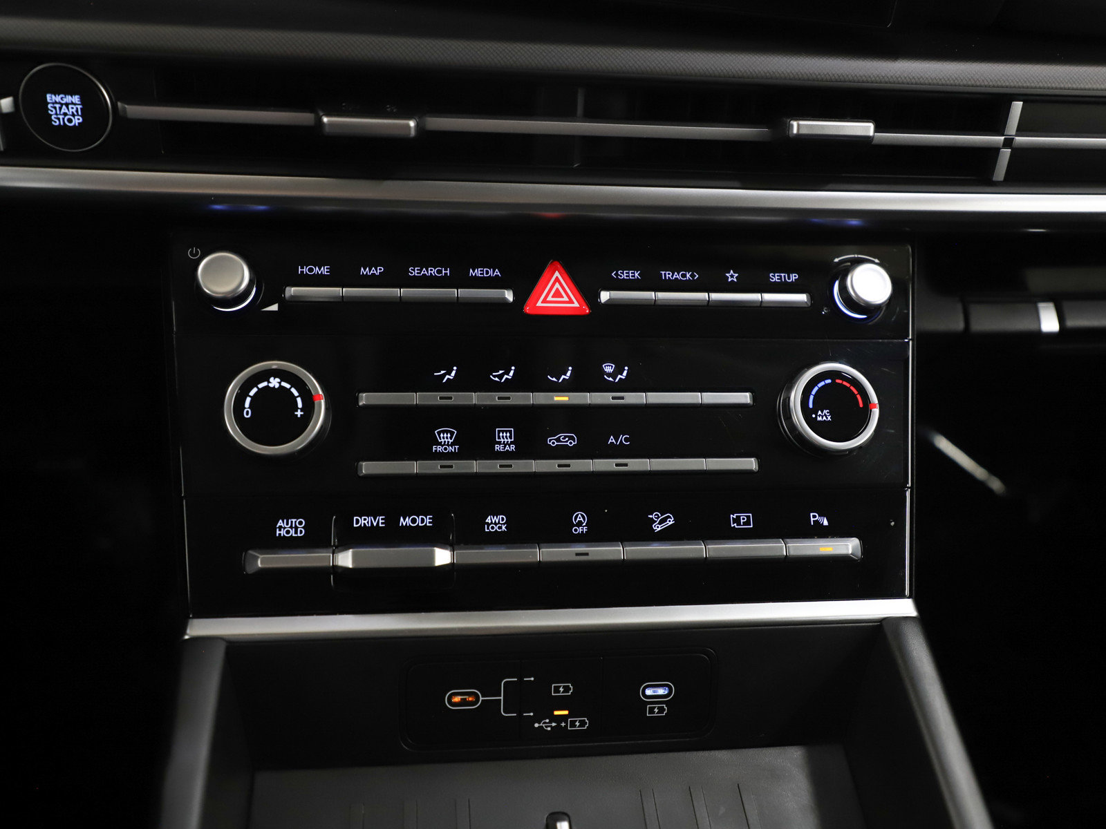 Used 2025 Hyundai Santa Fe SE image 24