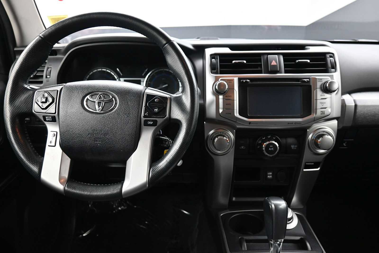Used 2016 Toyota 4Runner SR5 AWD/4WD image 19