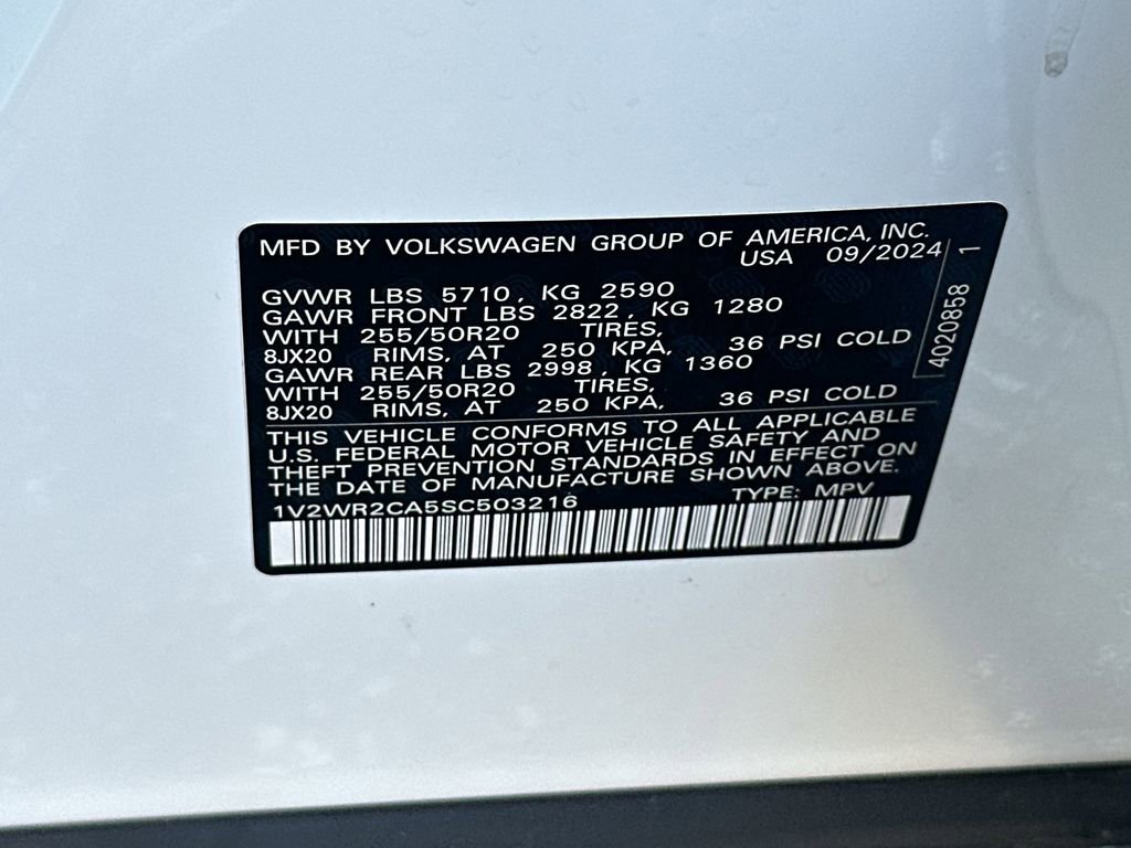 Used 2025 Volkswagen Atlas SE FWD image 32