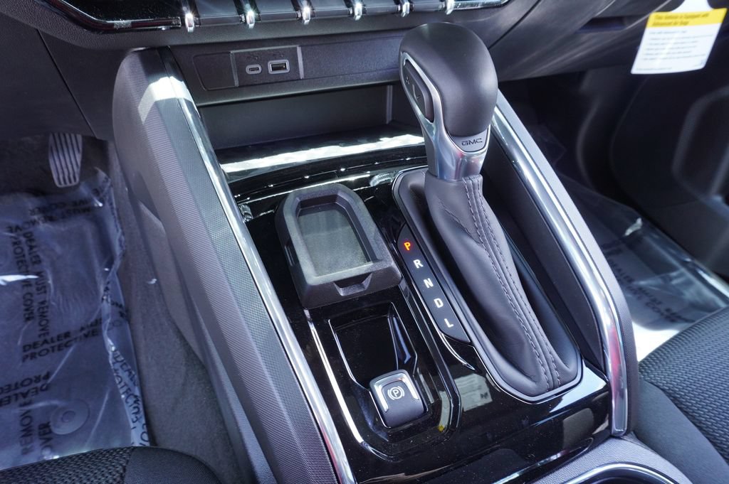 New 2026 GMC Canyon Elevation w/ Convenience Package RWD image 19
