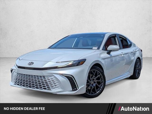 Used 2025 Toyota Camry XSE FWD image 1