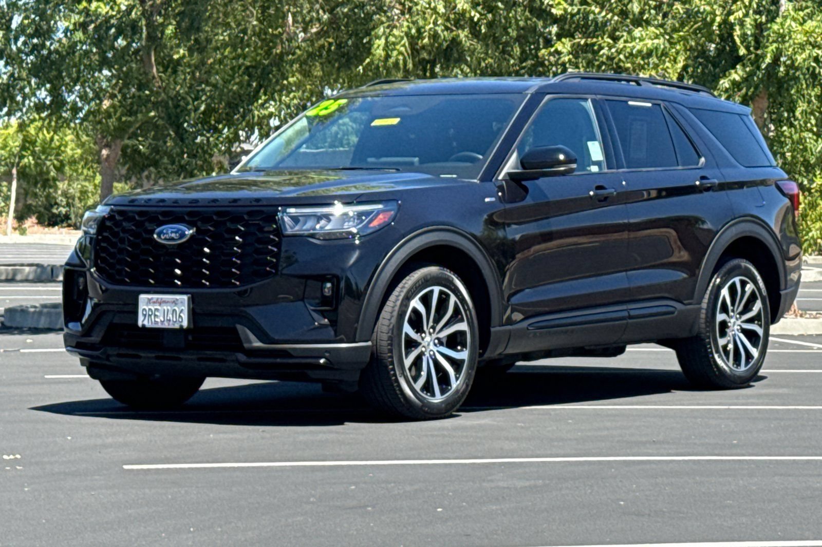Used 2025 Ford Explorer ST-Line AWD/4WD image 16