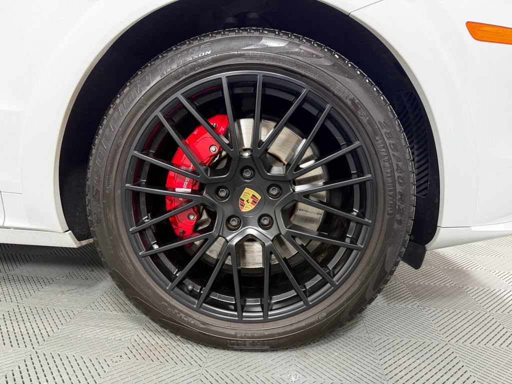 Certified 2023 Porsche Cayenne GTS AWD/4WD image 14