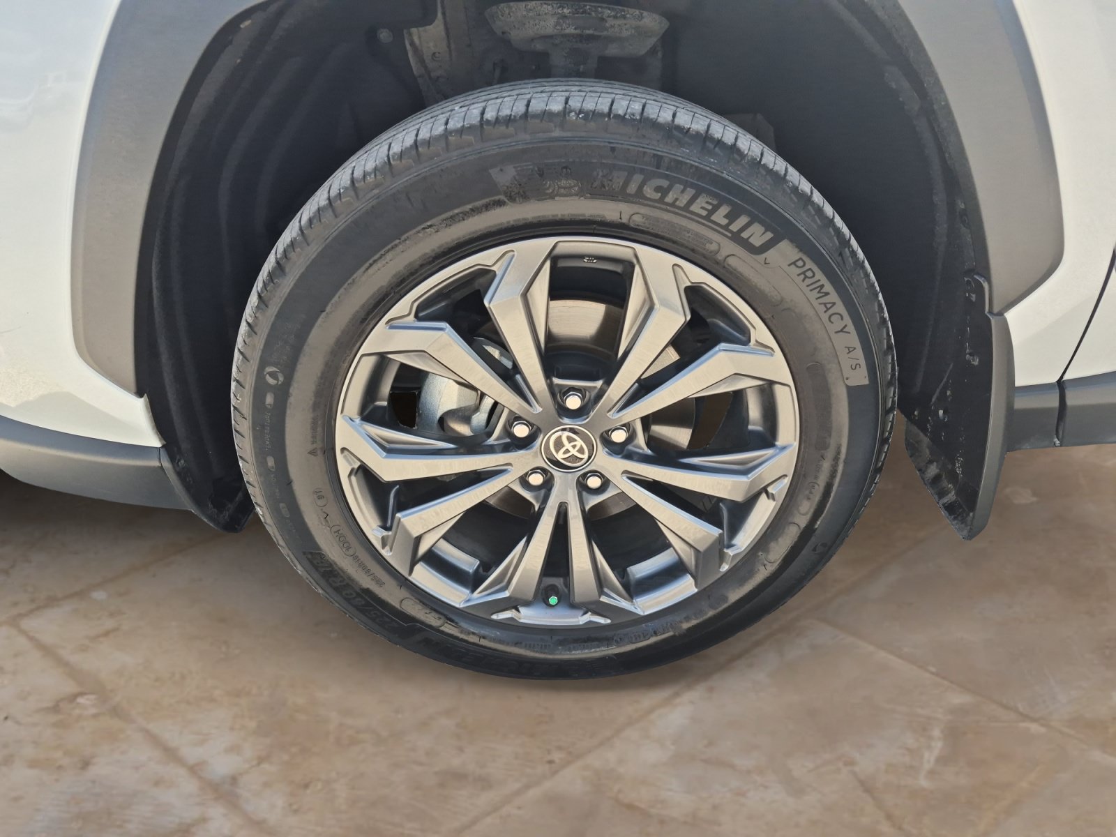 Used 2024 Toyota RAV4 Limited AWD/4WD image 29