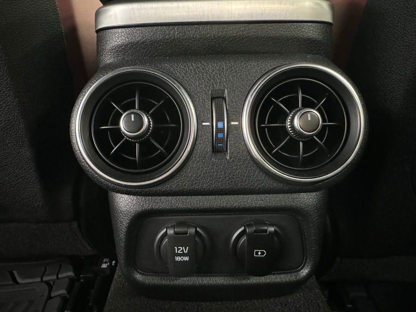 Used 2020 Kia Stinger GT2 image 30