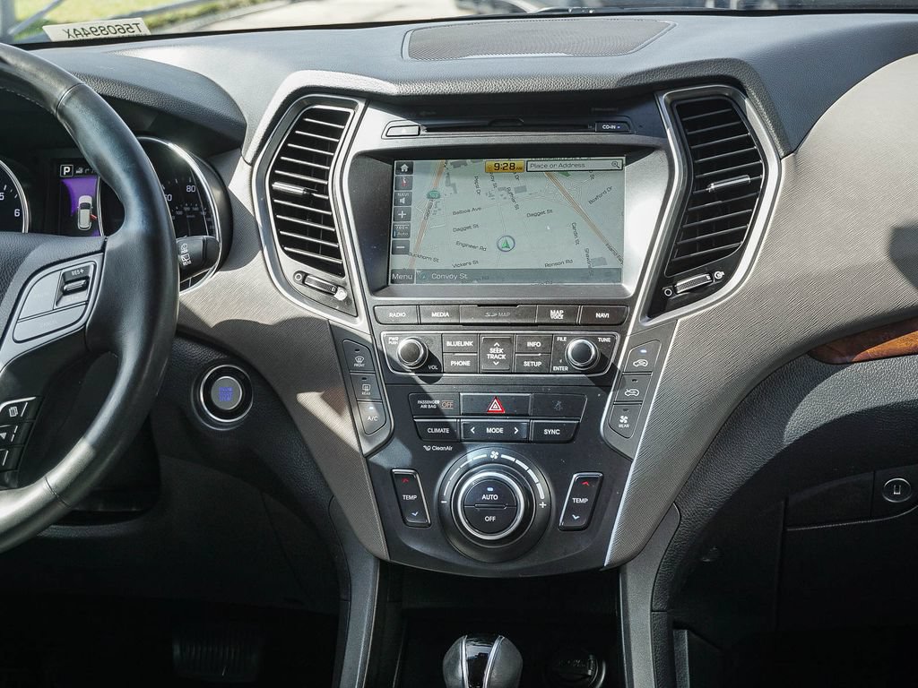 Used 2018 Hyundai Santa Fe Limited FWD image 15