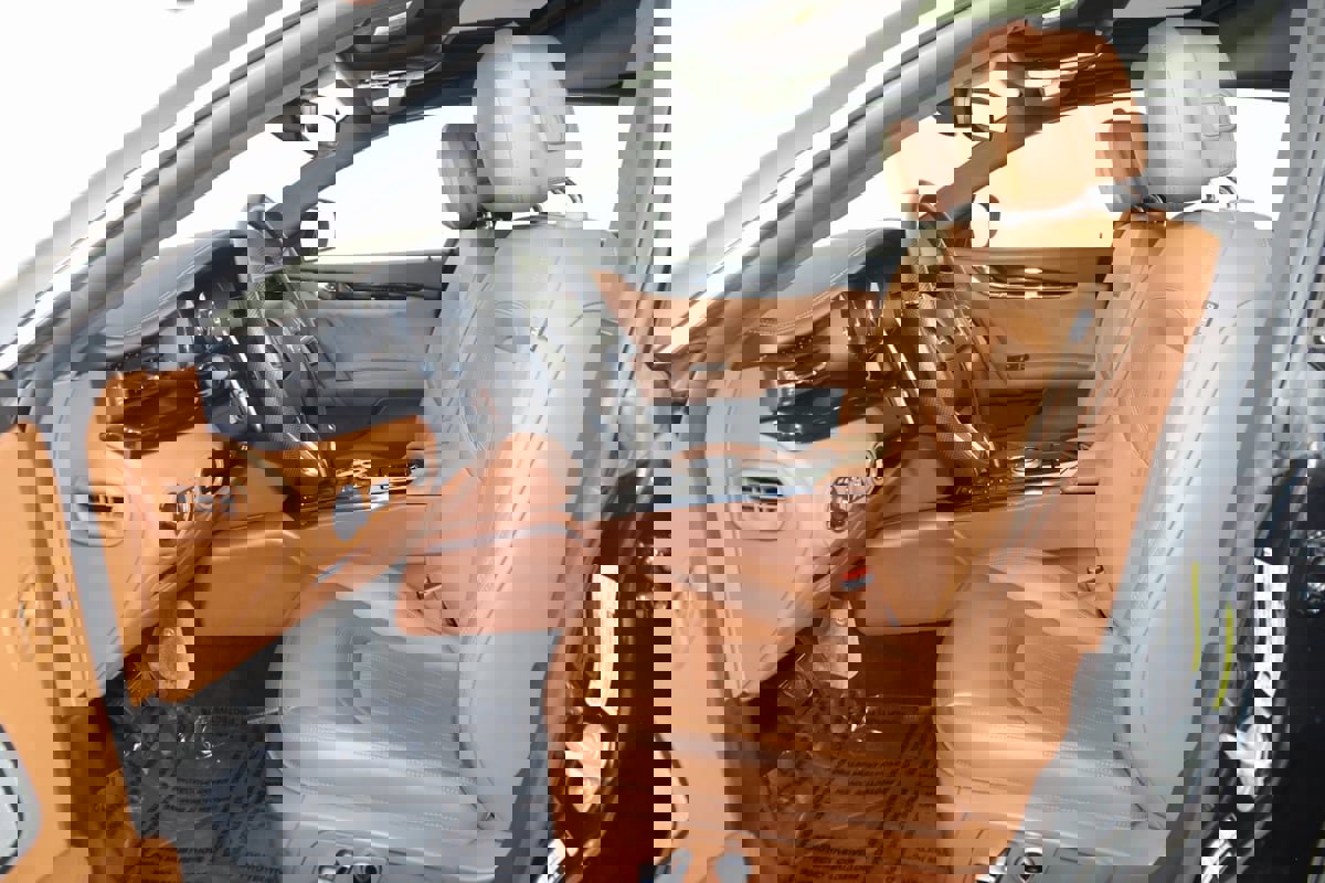 Used 2023 Maserati Quattroporte Modena Q4 image 12