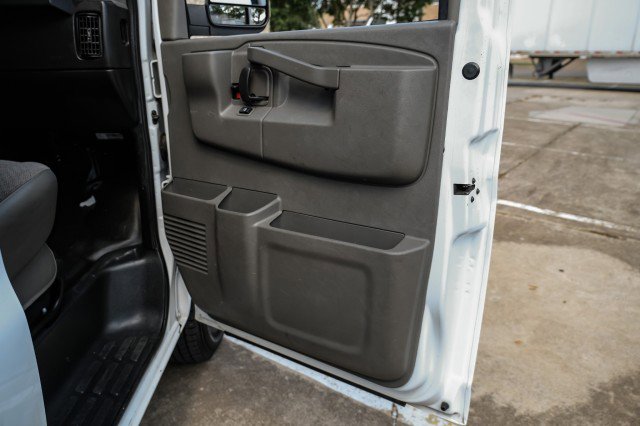 Used 2020 Chevrolet Express 2500 w/ Driver Convenience Package image 31