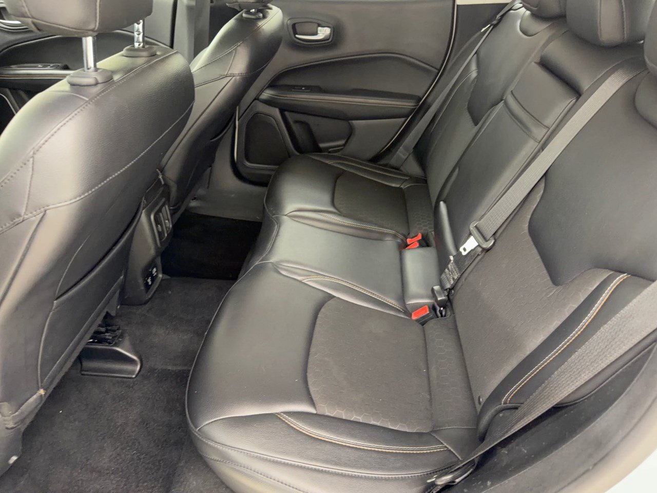 Used 2017 Jeep Compass Latitude w/ Popular Equipment Group AWD/4WD image 25