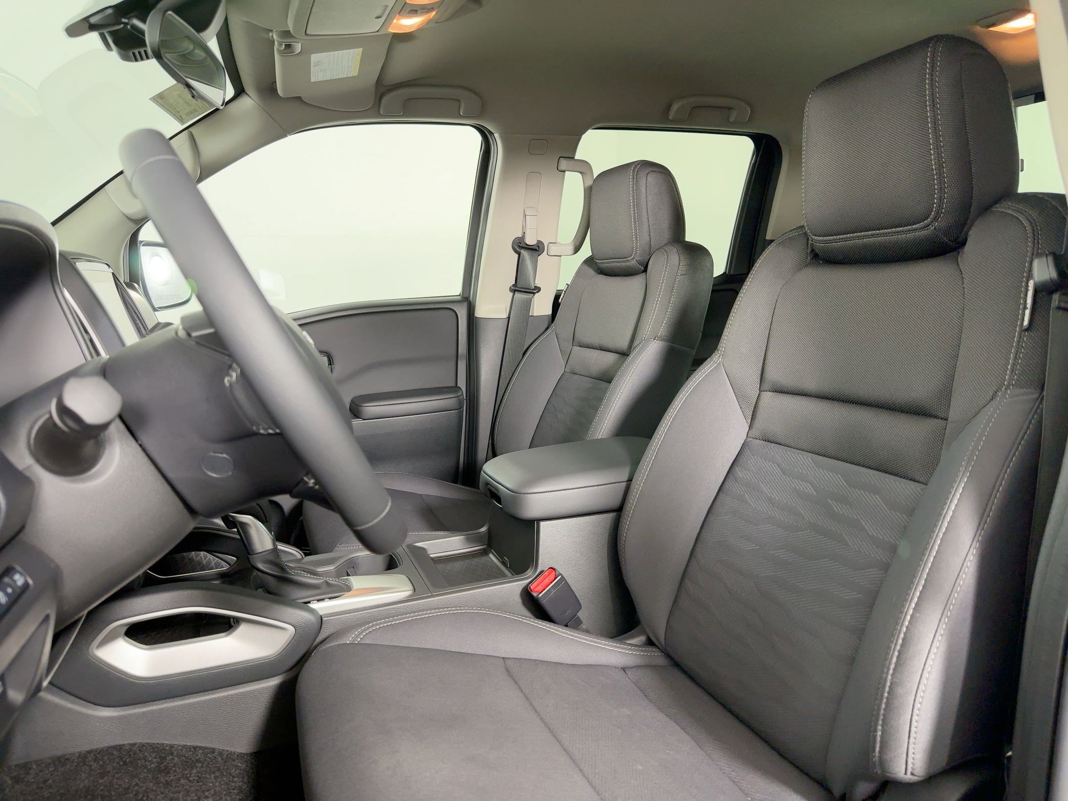 Used 2024 Nissan Frontier SV w/ SV Convenience Package image 22