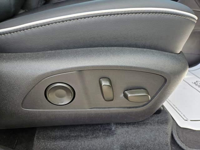 Used 2025 Buick Enclave Preferred AWD/4WD image 22
