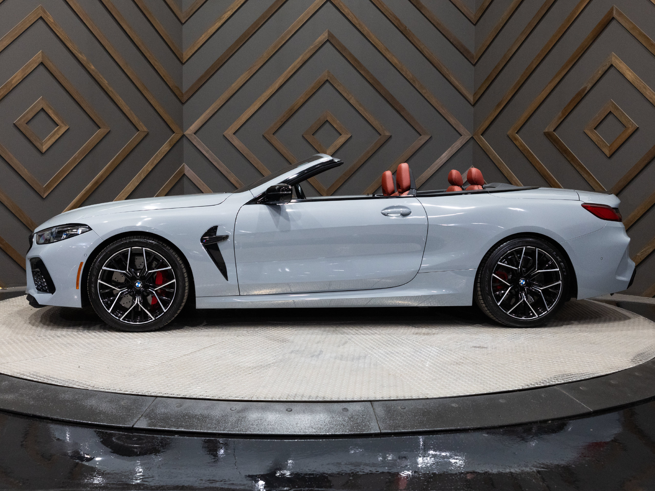 Used 2024 BMW M8 Competition AWD/4WD image 3