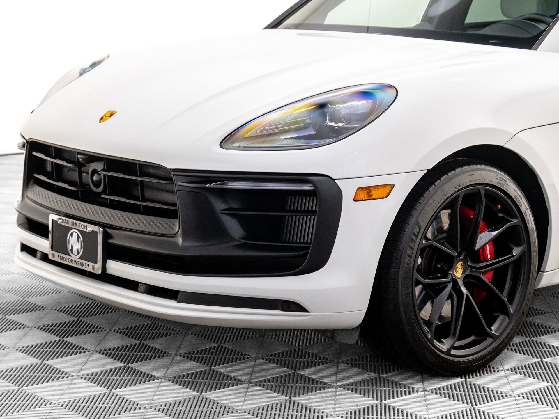 Certified 2024 Porsche Macan GTS image 37