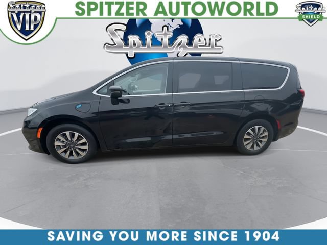 Used 2023 Chrysler Pacifica Touring-L FWD image 6