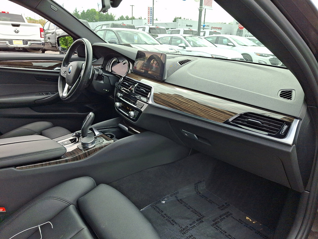 Used 2018 BMW 530i xDrive AWD/4WD image 11