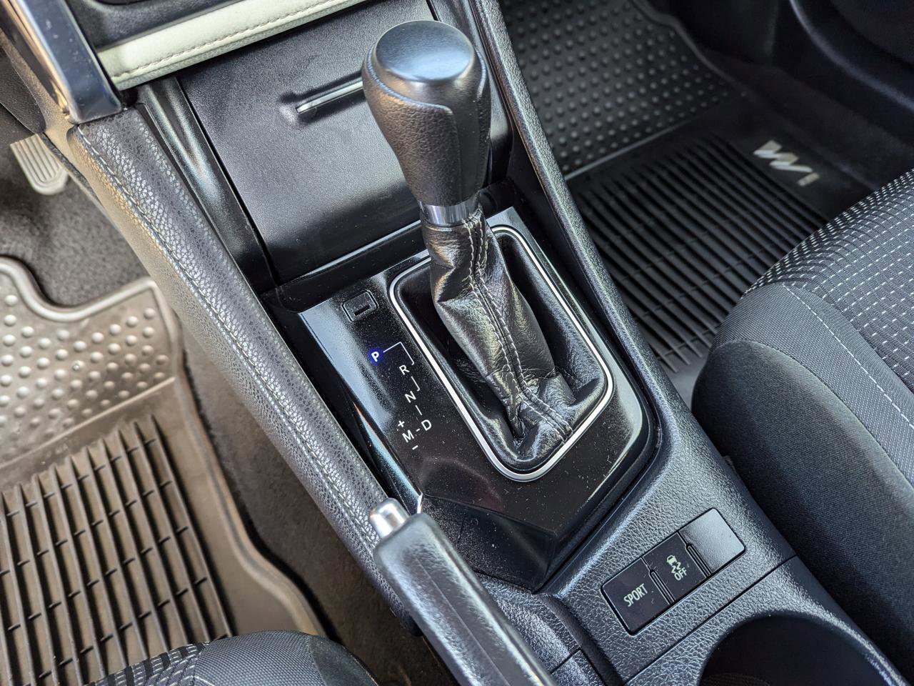 Used 2018 Toyota Corolla iM w/ All-Weather Mat Package FWD image 24