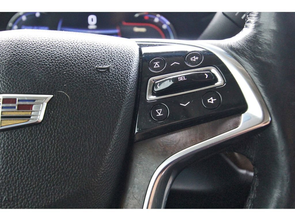Used 2020 Cadillac Escalade ESV Luxury AWD/4WD image 17