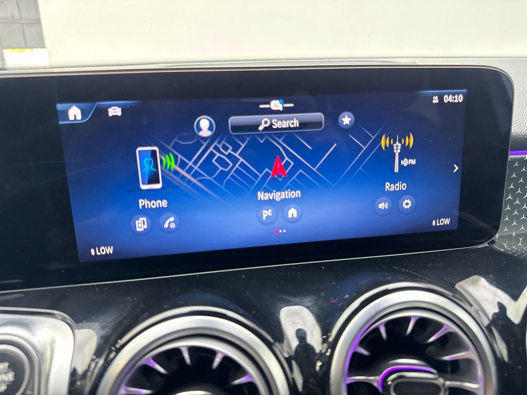 Used 2025 Mercedes-Benz GLB 250 w/ Exclusive Package image 60