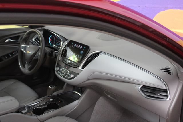 Used 2017 Chevrolet Malibu LT w/ True North Edition FWD image 12