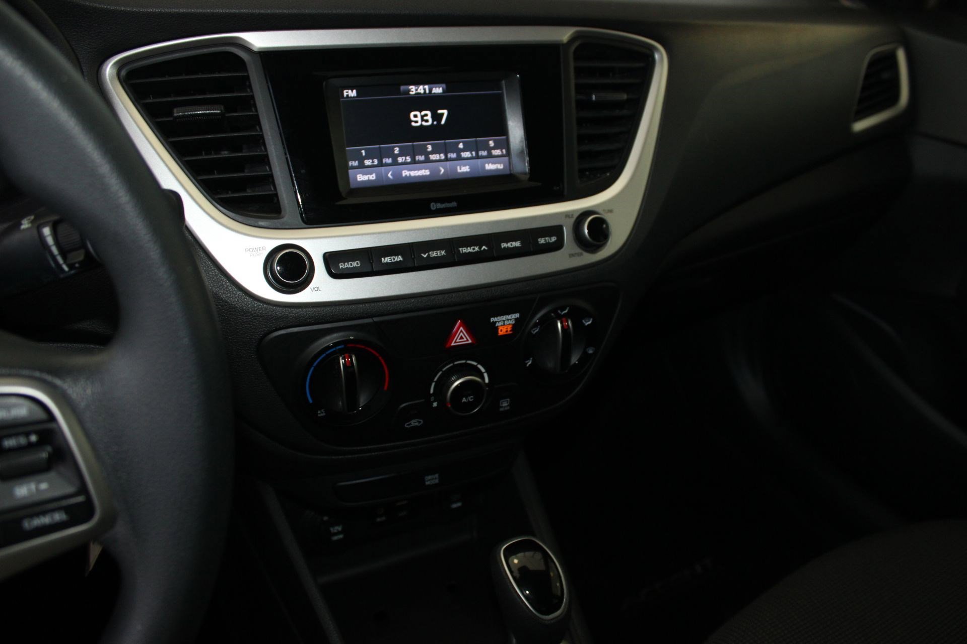 Used 2022 Hyundai Accent SE image 20