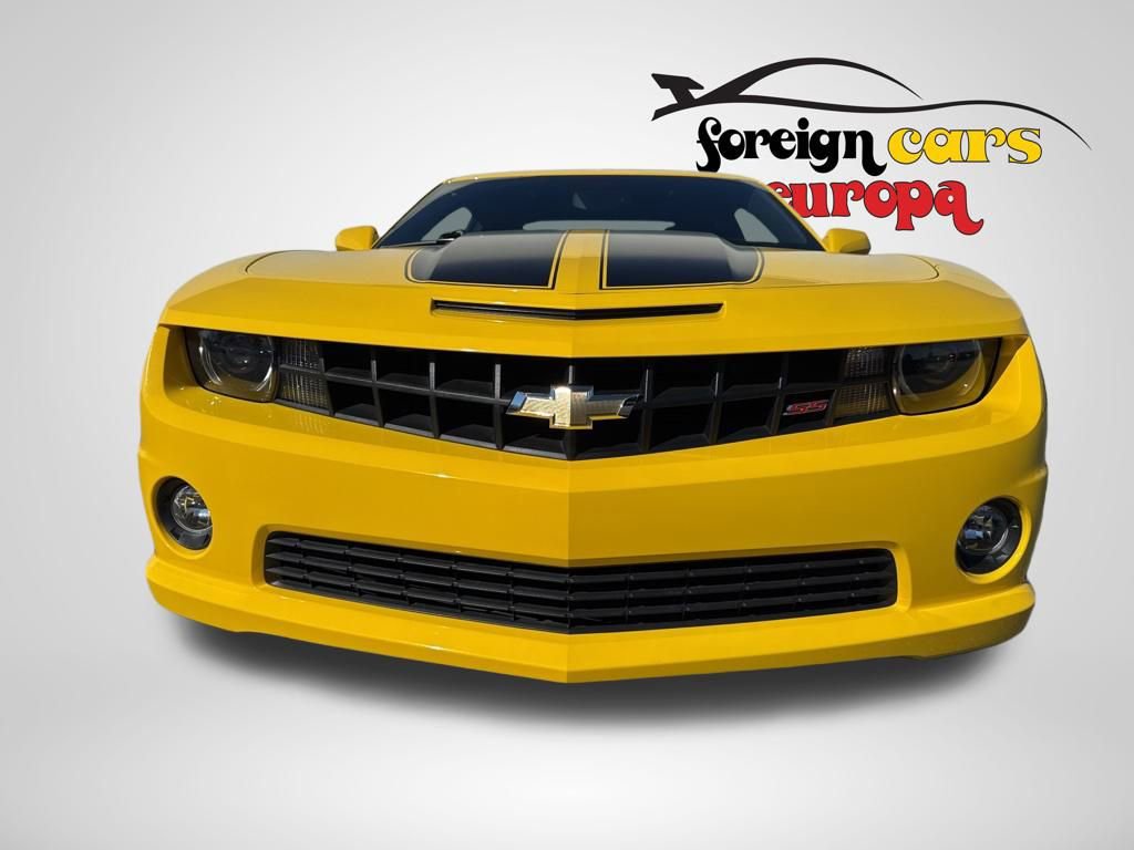Used 2010 Chevrolet Camaro SS w/ RS Package image 2