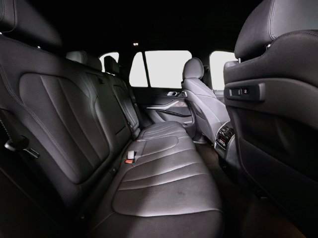 Used 2022 BMW X5 sDrive40i w/ Parking Assistance Package RWD image 26