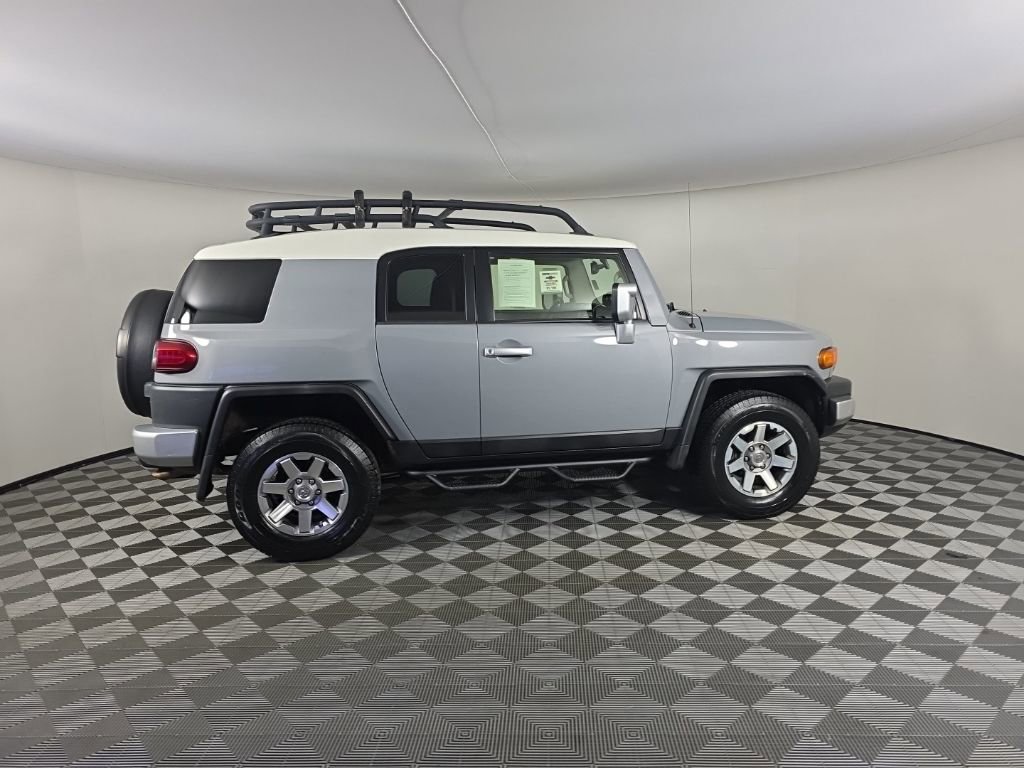 Used 2014 Toyota FJ Cruiser 4WD w/ Convenience Package image 6