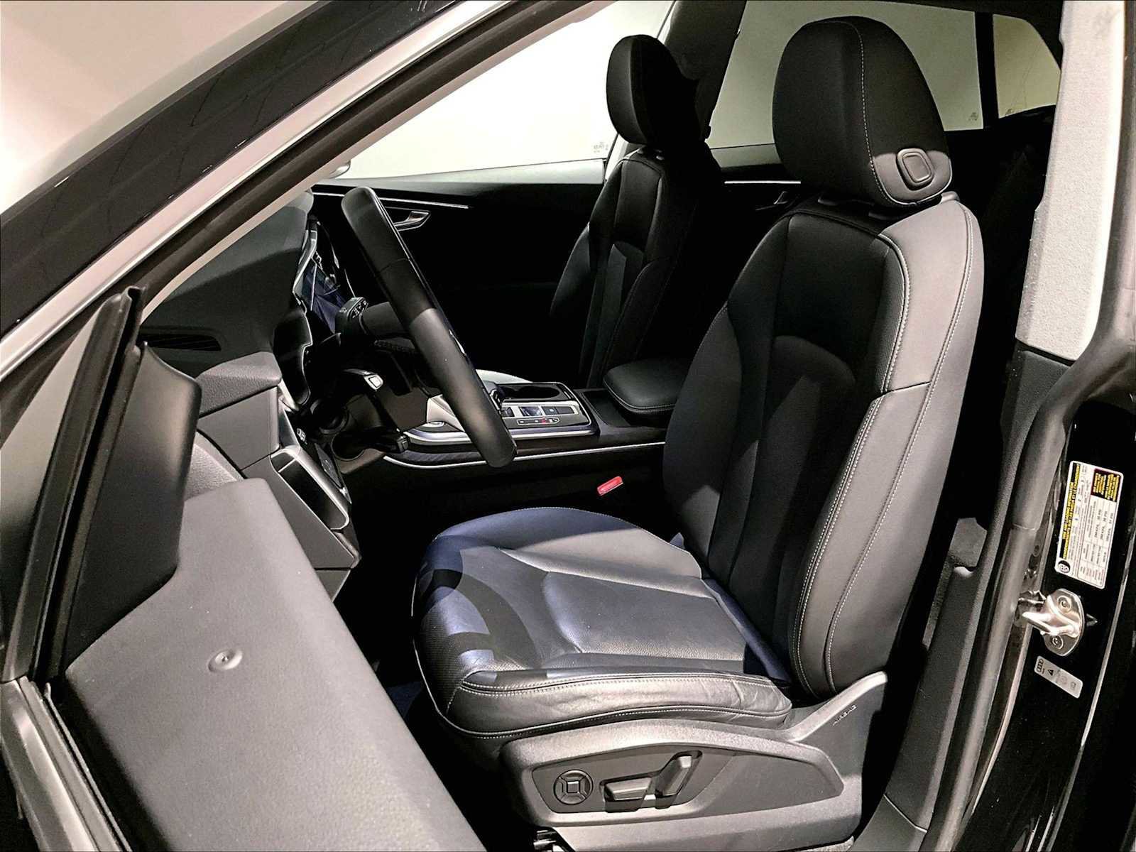 Used 2022 Audi Q8 Premium Plus w/ Premium Plus Package image 8