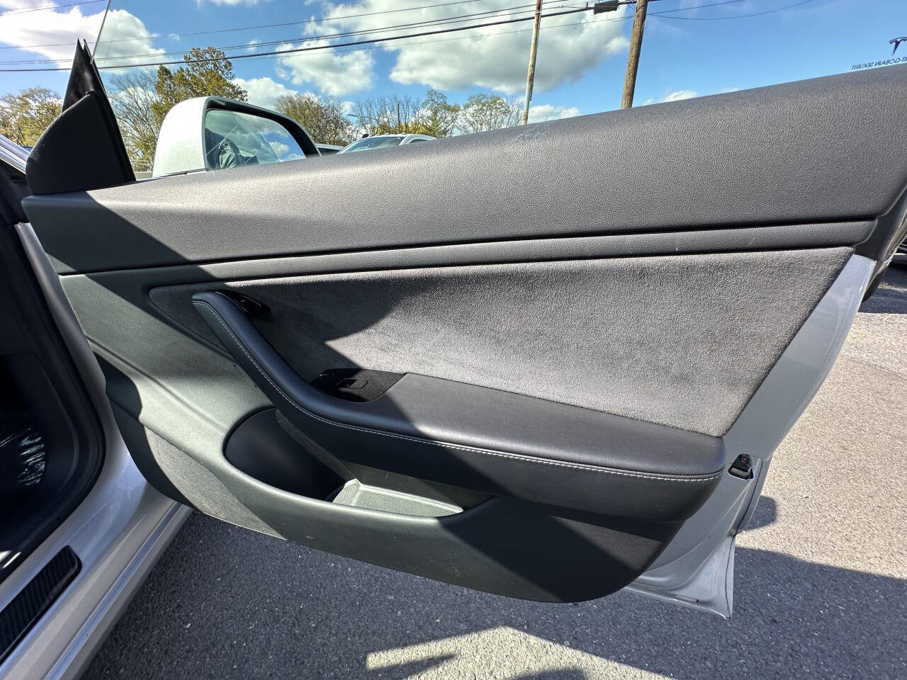 Used 2018 Tesla Model 3 Long Range image 13