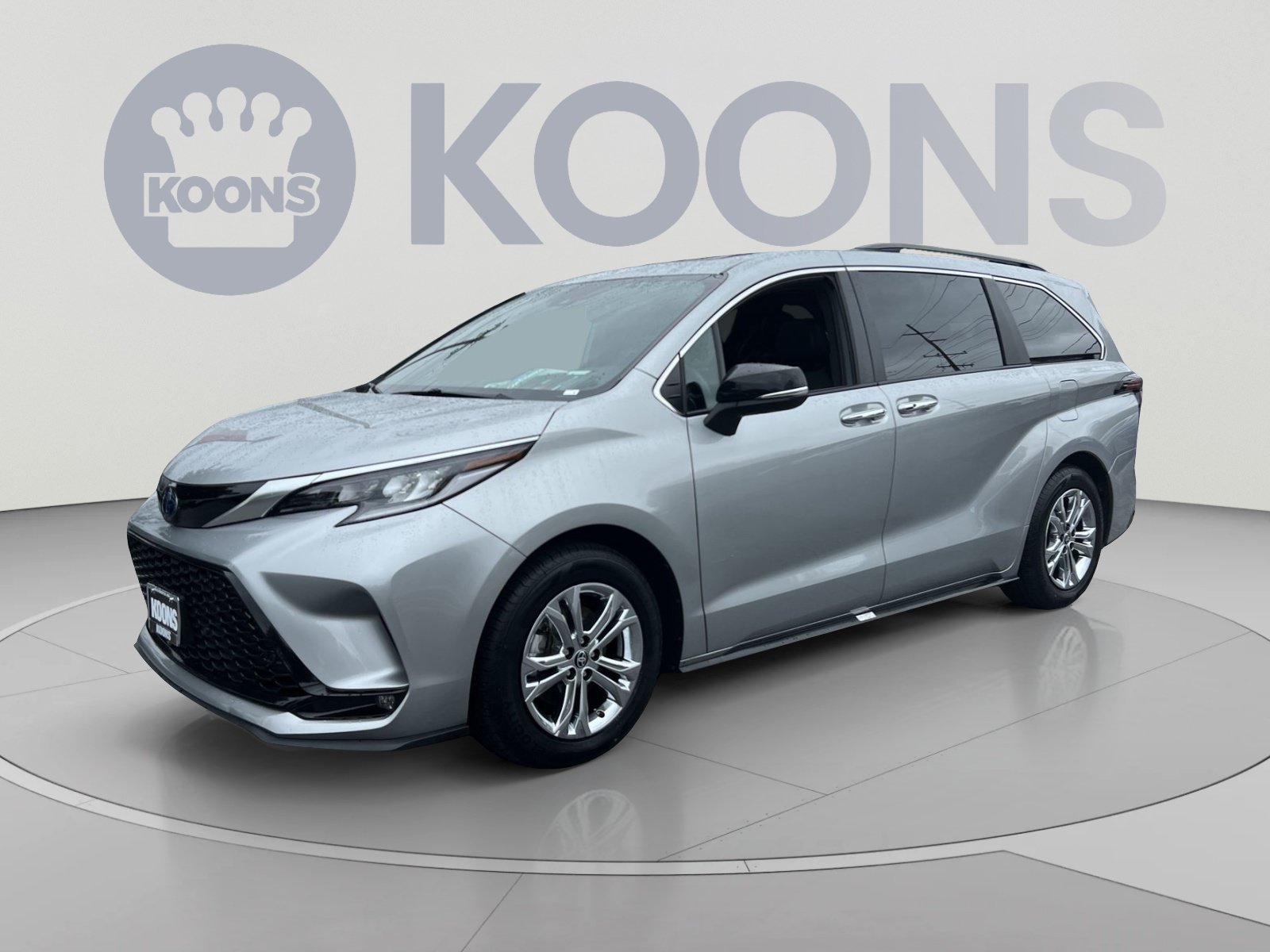 Used 2023 Toyota Sienna XSE