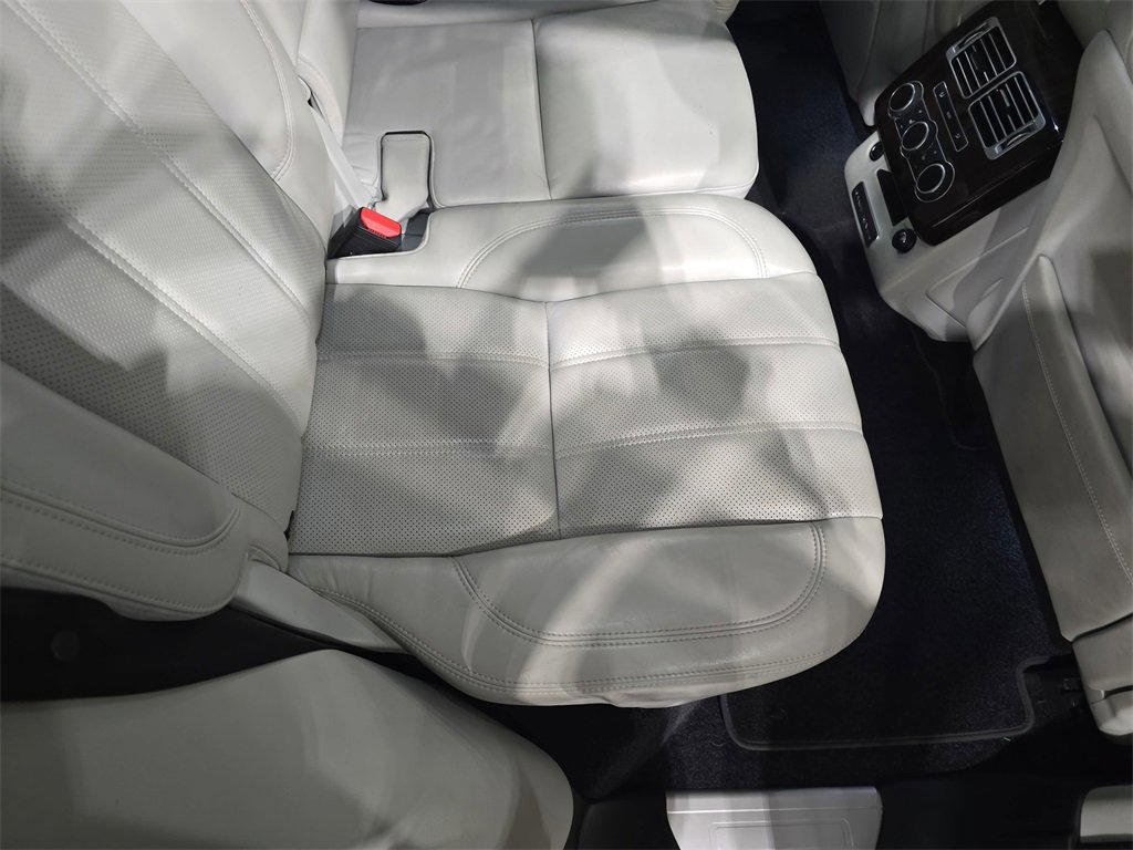 Used 2016 Land Rover Range Rover HSE image 11