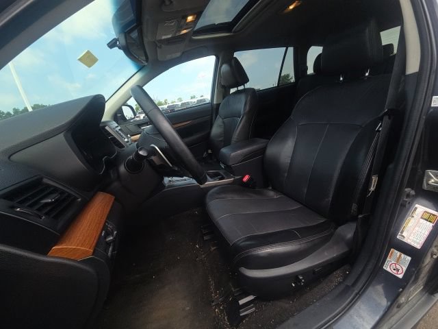 Used 2013 Subaru Outback 2.5i Limited w/ Moonroof Pkg AWD/4WD image 21