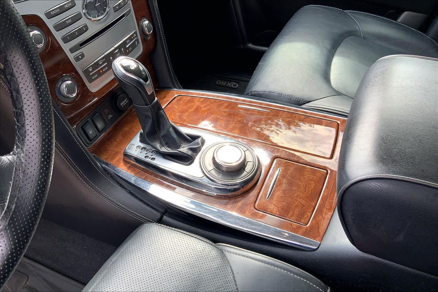 Used 2019 INFINITI QX80 Luxe w/ All-Season Package AWD/4WD image 16