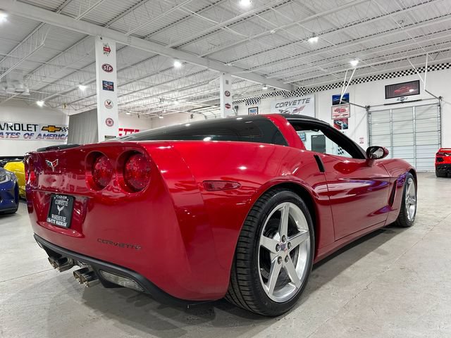 Used 2005 Chevrolet Corvette Coupe w/ Preferred Equipment Group RWD image 6