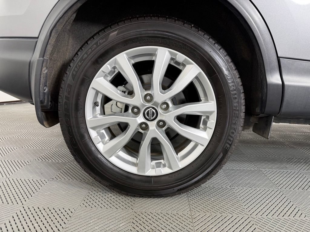 Used 2021 Nissan Rogue Sport SV FWD image 13