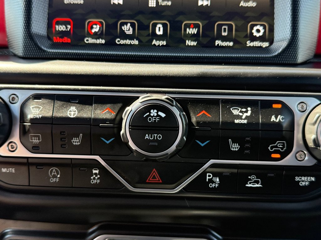 Used 2021 Jeep Gladiator Rubicon AWD/4WD image 26