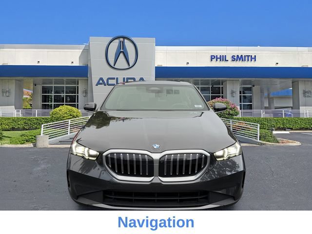 Used 2026 BMW 530i RWD image 2