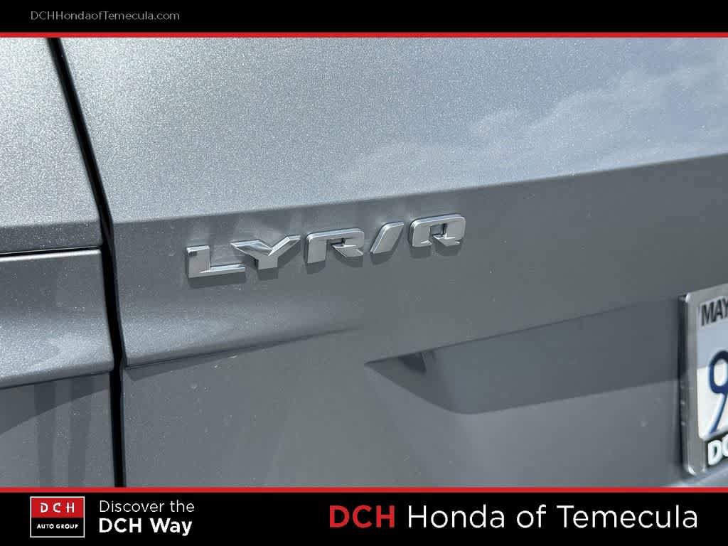 Used 2025 Cadillac Lyriq Luxury AWD/4WD image 7