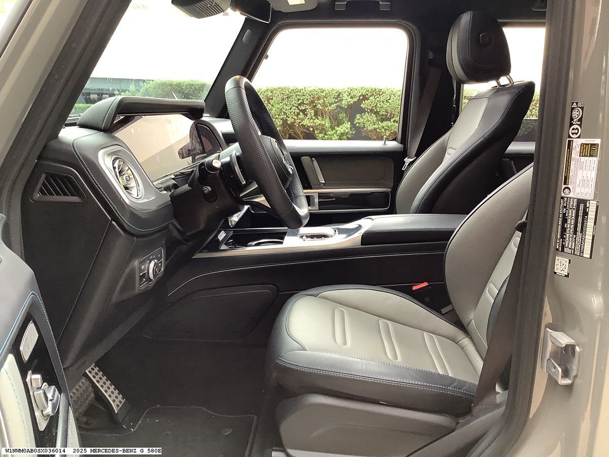 Used 2025 Mercedes-Benz G 580 w/ EQ Technology image 13