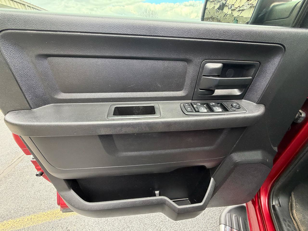 Used 2014 RAM 1500 Express AWD/4WD image 16