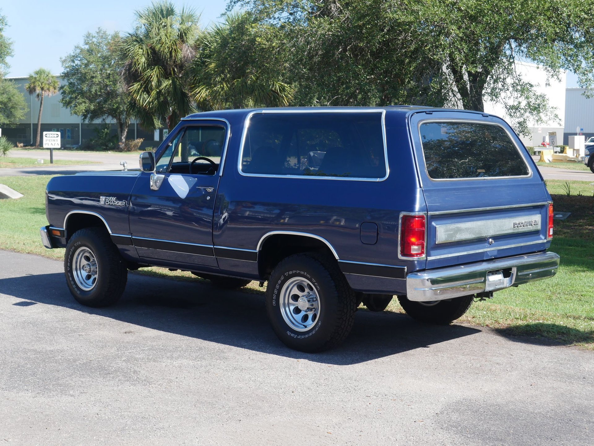 Used 1988 Dodge Ramcharger 4WD image 11